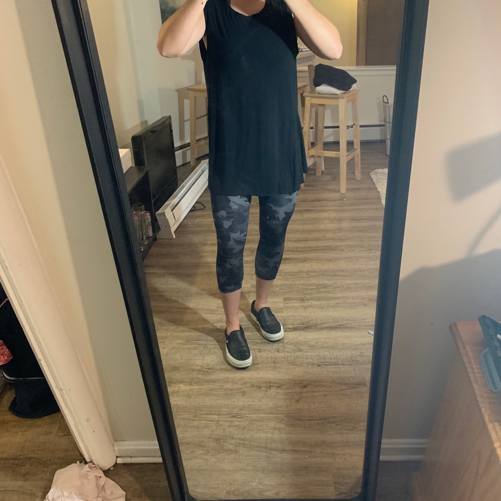 Fabletics Top - Picture 2 of 4